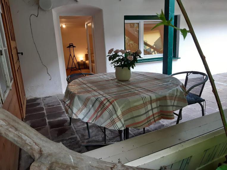 Studio In Altstadthaus Sankt Veit an der Glan Exteriör bild
