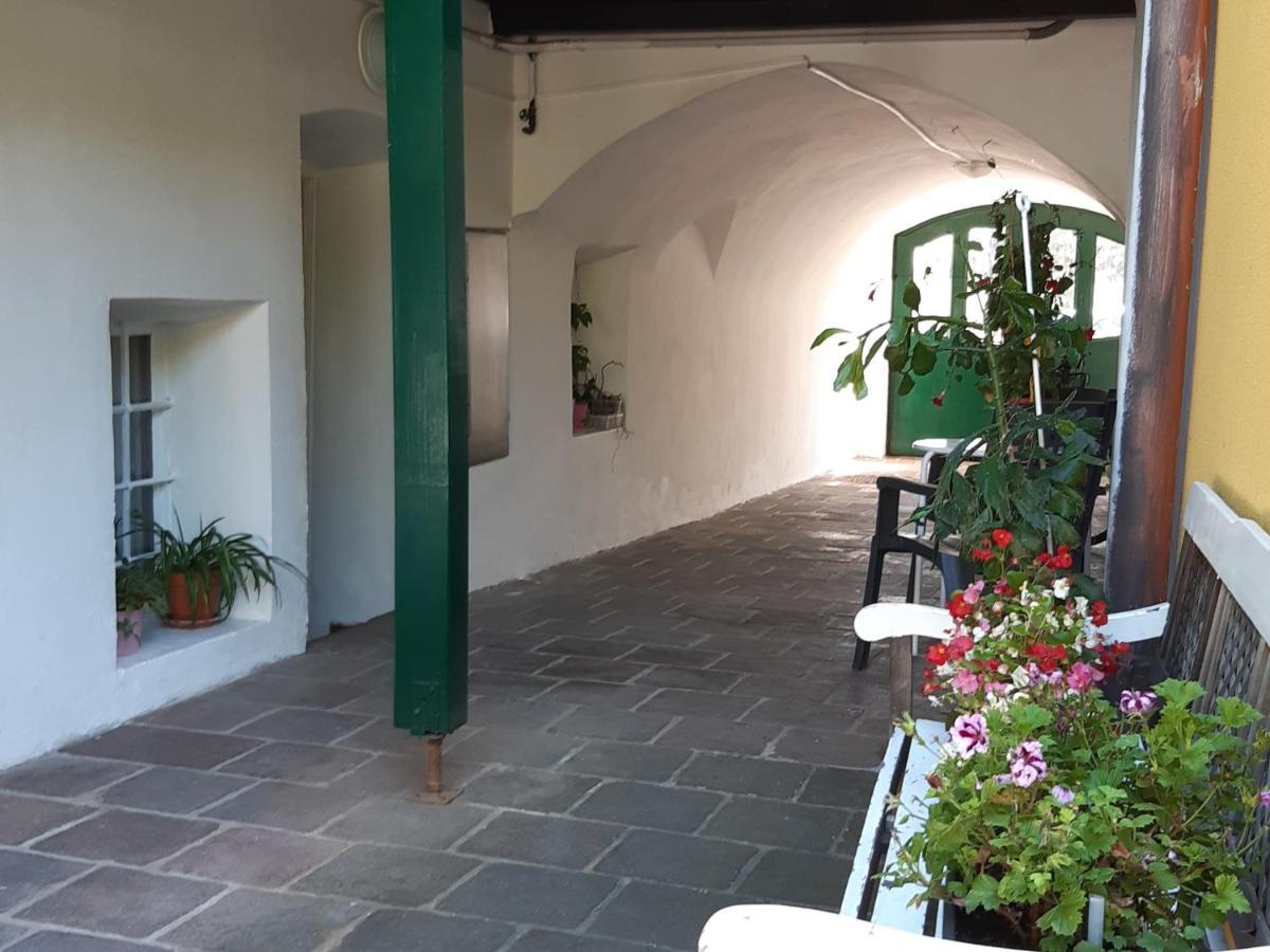 Studio In Altstadthaus Sankt Veit an der Glan Exteriör bild